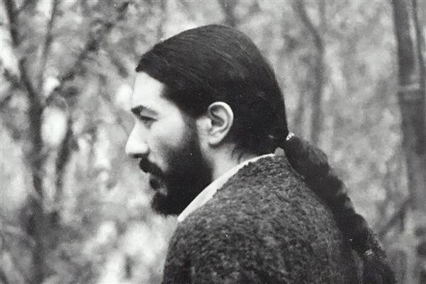 تک‌چهره‌ای از بیژن الهی